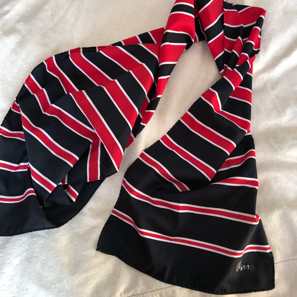 Vintage Una silk scarf